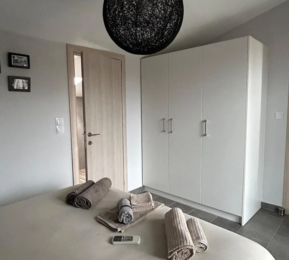 Luxurious 2-Bedroom, 2-Bathroom Duplex Nikiti  Apartment